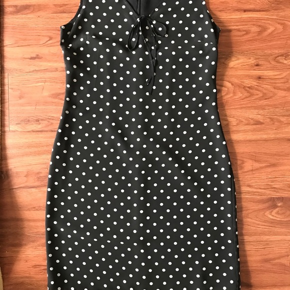 3for$20 Light and comfy polka dot shift dress - Picture 3 of 4